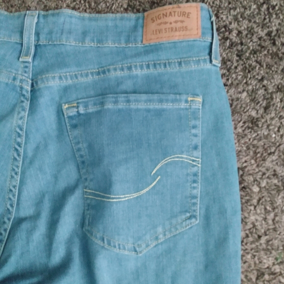 blue mid rise boyfriend jeans - Picture 3 of 7